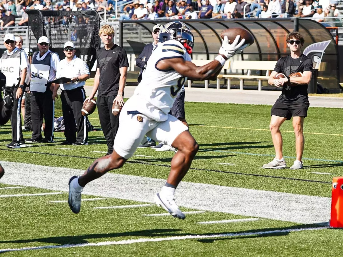 Himes making instant pass-catching impact at Wingate in freshman&nbsp;season