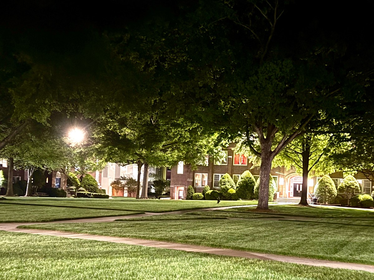 Faculty Excellence Recognized as Wingate Prepares for Graduation&nbsp;Weekend