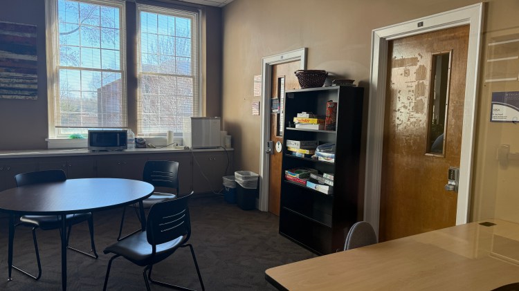 Thayer School of Education receives $5000 Alumni Grant to support students in the&nbsp;Department